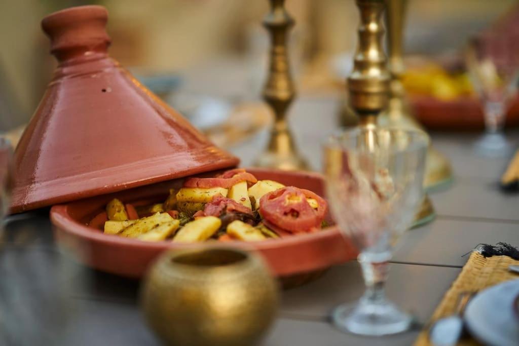 Riad Miloud En Exclusivite 10 P Au Coeur De La Medina Marrakesch Exterior foto