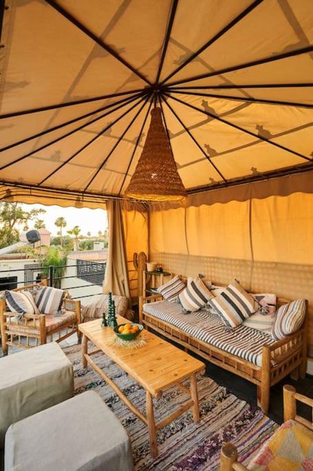 Riad Miloud En Exclusivite 10 P Au Coeur De La Medina Marrakesch Exterior foto